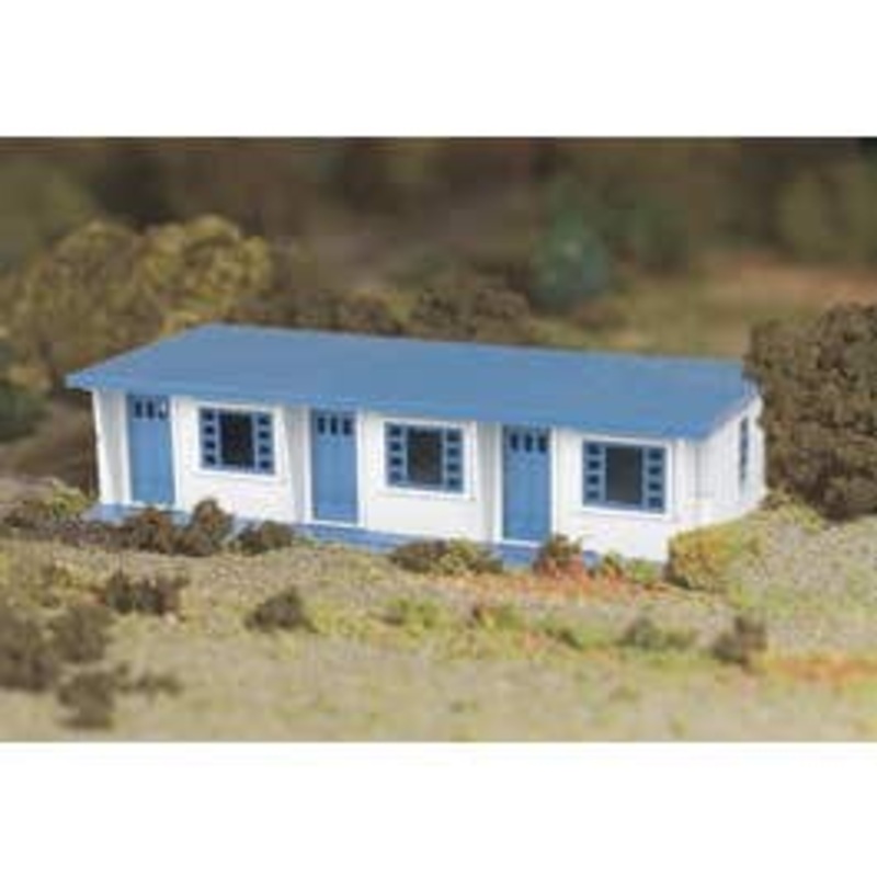 Bachmann #45616 Motel (white & blue) O Scale Plasticville U.S.A. – Kits