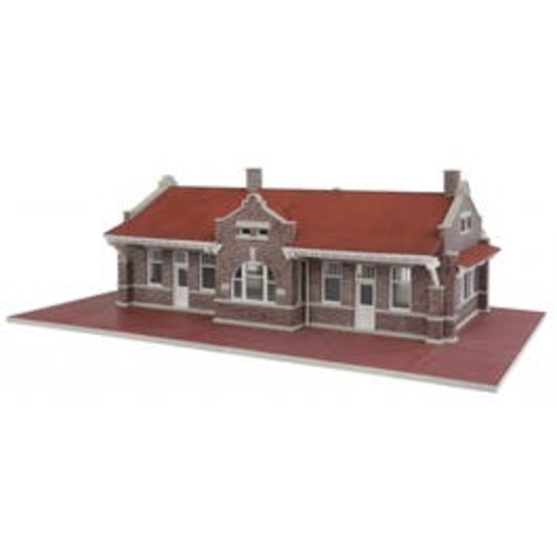 Walthers #933-4055 Brick Mission-Style Depot – Kit