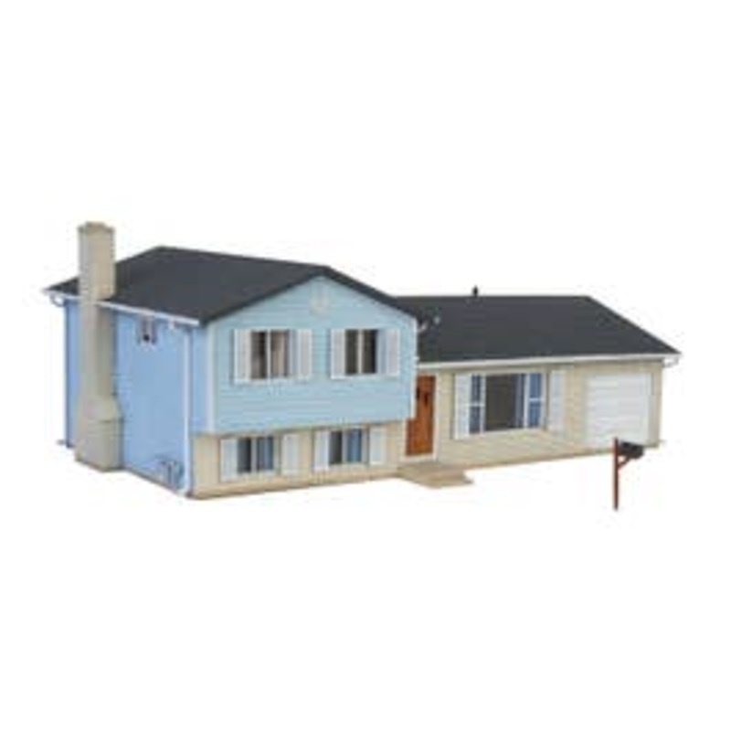 Walthers #933-3794 Split-Level House — Kit