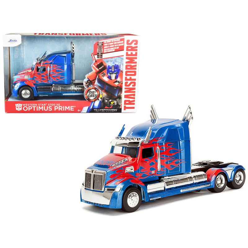 Western Star 5700 XE Phantom Optimus Prime with Robot on Chassis “Transformers 5” (2017) Movie “Hollywood Rides” Series 1/24 Diecast Model by Jada