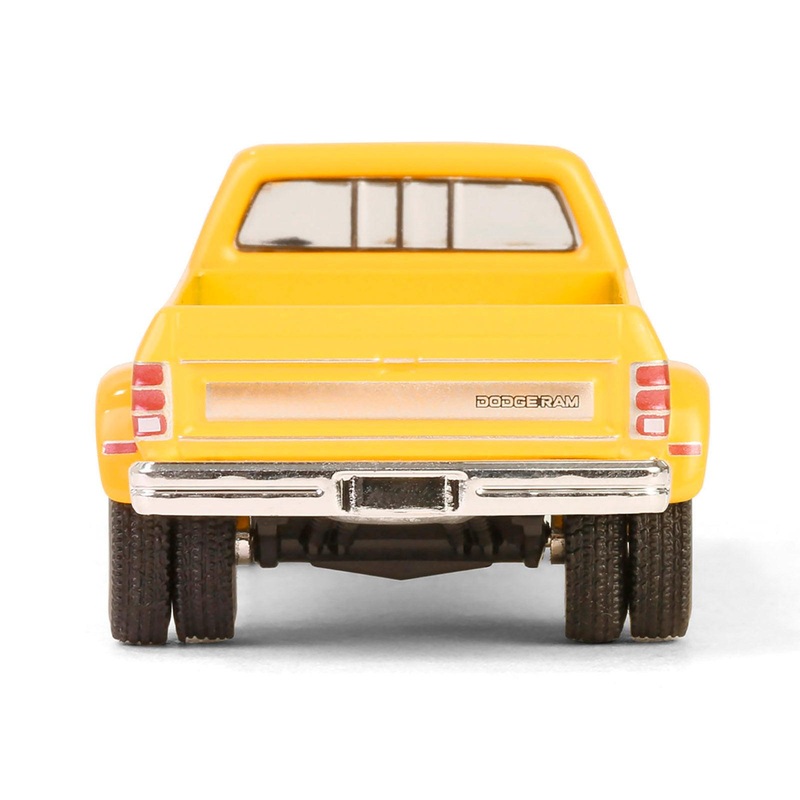 1982 Dodge Ram D-350 Dually Pickup Truck Construction Yellow “Dually Drivers” Series 15 1/64 Diecast Model Car by Greenlight