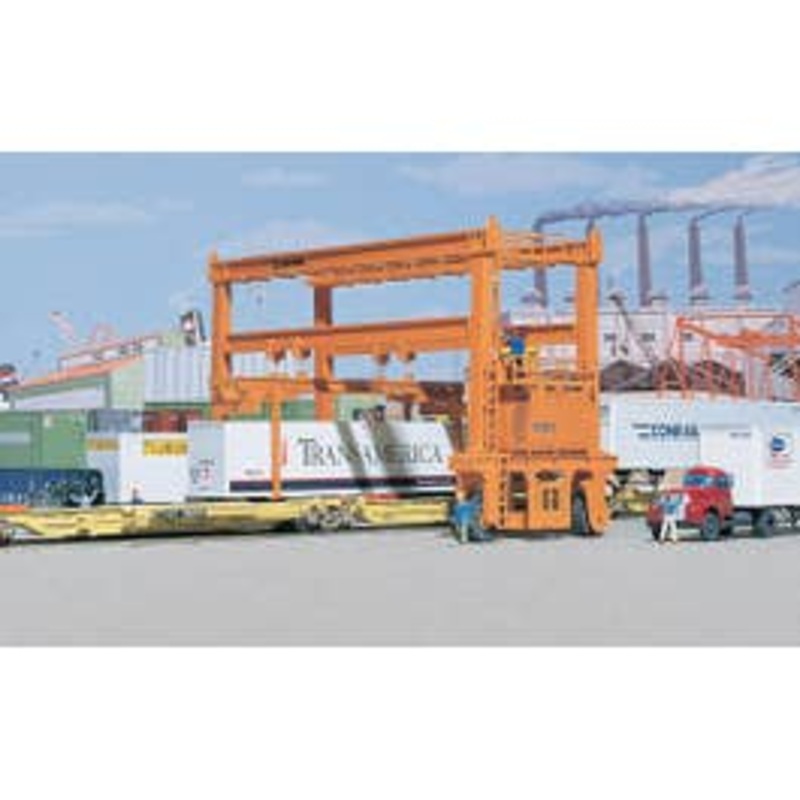 Walthers #933-3122 MI-JACK Translift Intermodal Crane — Kit