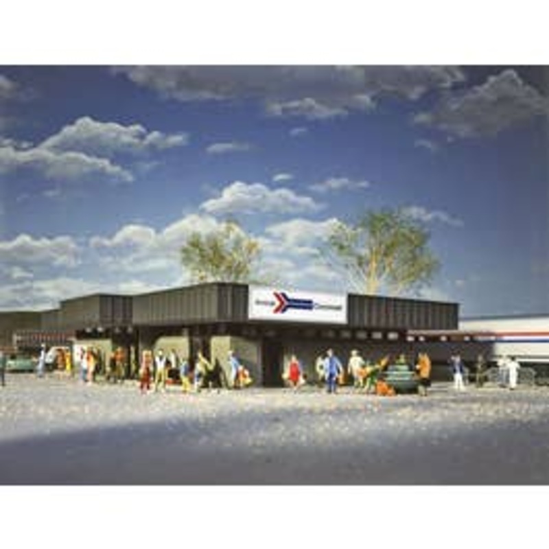 Walthers #933-3038 Amtrak Station — Kit