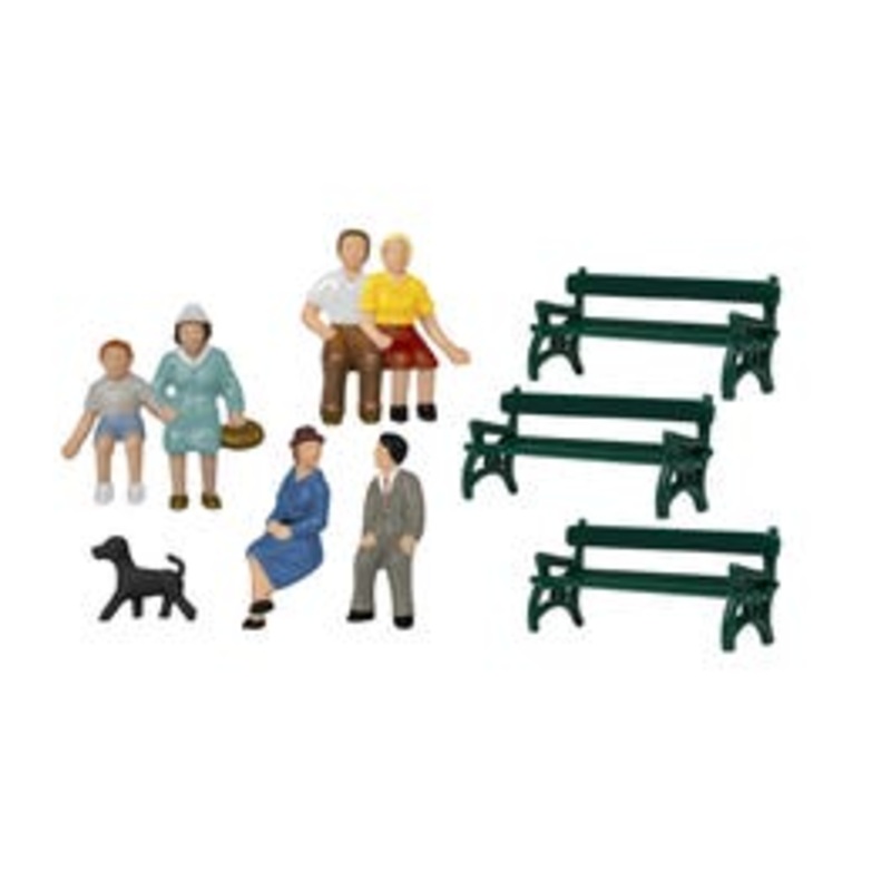 Lionel HO #1957200 Sitting Figures w/Bench and Dog