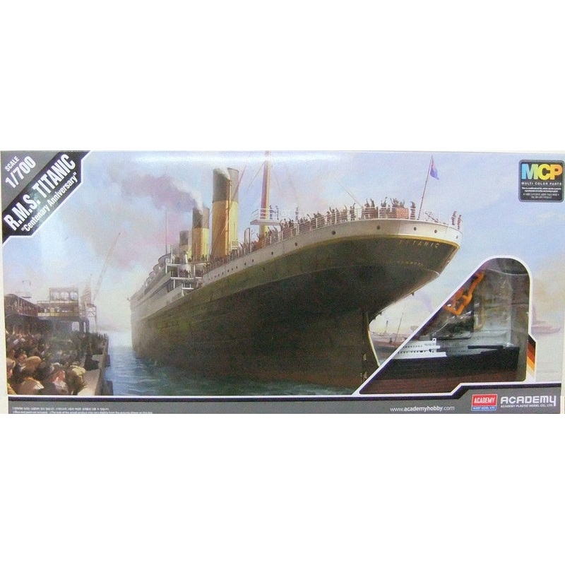 Academy – 1/700 R.M.S. Titanic “Centenary Edition”