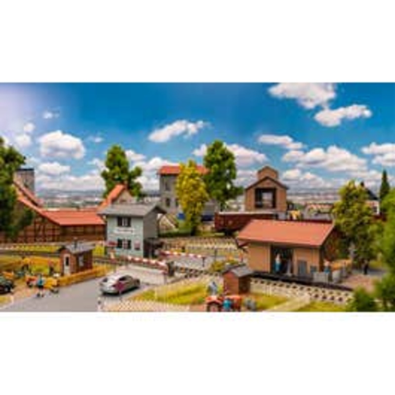 Faller 190141  HO At the level crossing Promotional-Set kit