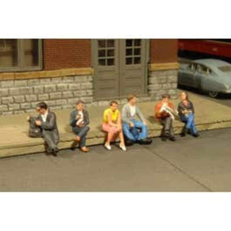 Bachmann #33161 Seated Platform Passengers