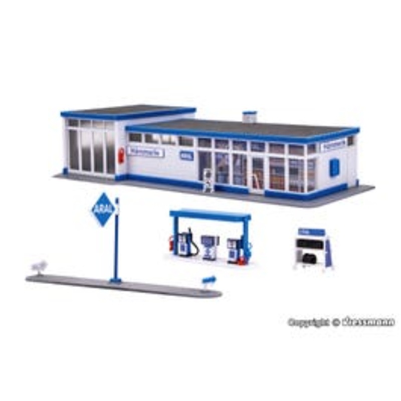Kibri 38544  HO Historical petrol station ARAL incl. LED lighting, functional kit