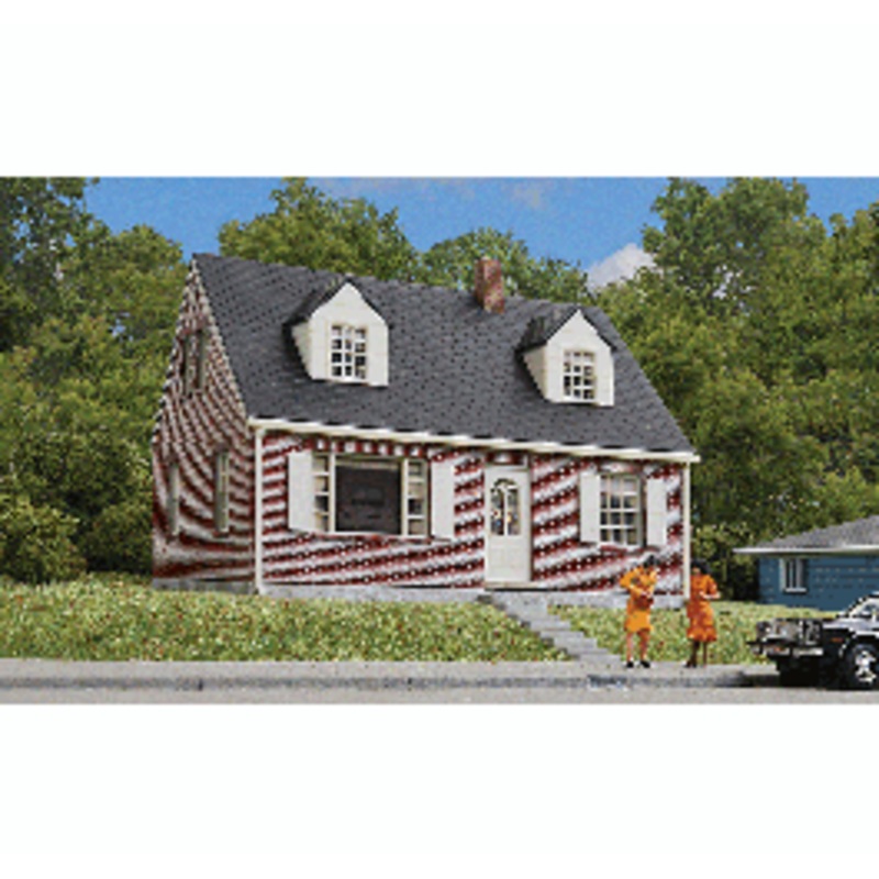 Walthers #933-3774 Brick Cape Cod House — Kit
