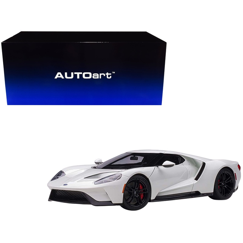 2017 Ford GT Frozen White 1/18 Model Car by Autoart
