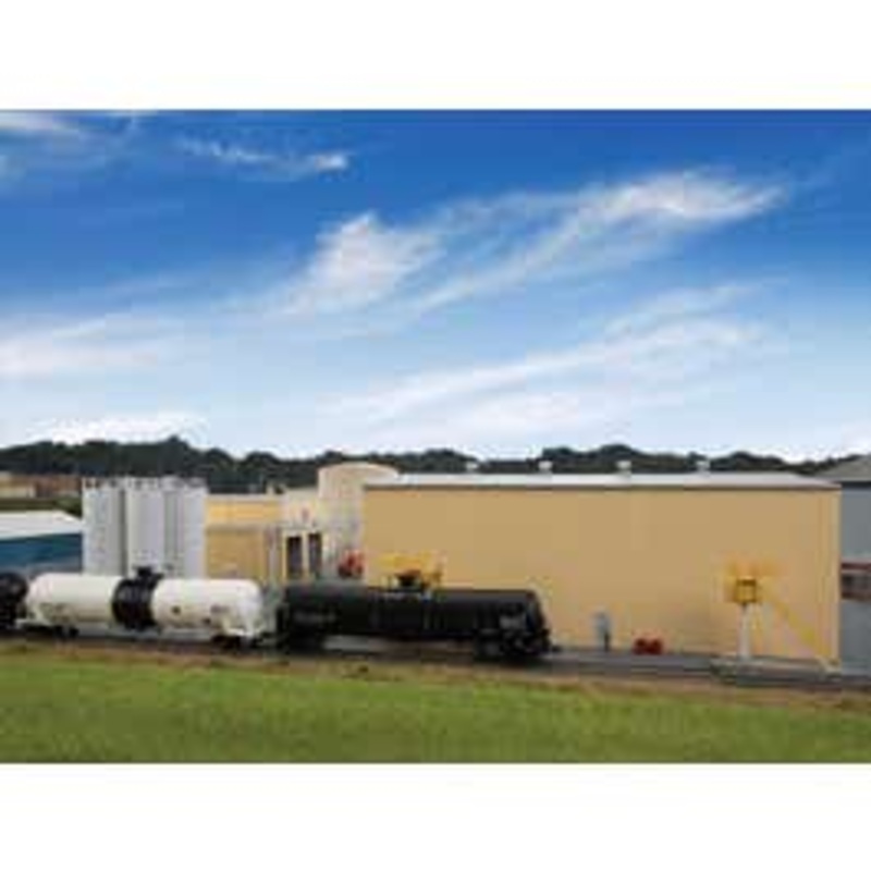 Walthers 933-4136 HO Chemical Distributor Kit