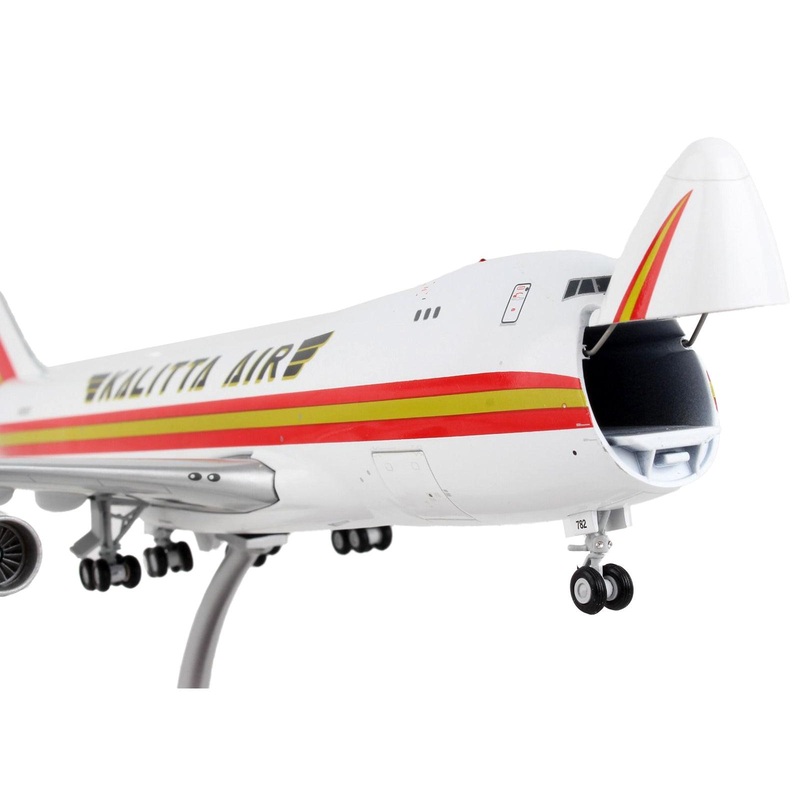 Boeing 747-400F Commercial Aircraft “Kalitta Air” White with Stripes “Gemini 200 – Interactive” Series 1/200 Diecast Model Airplane by GeminiJets