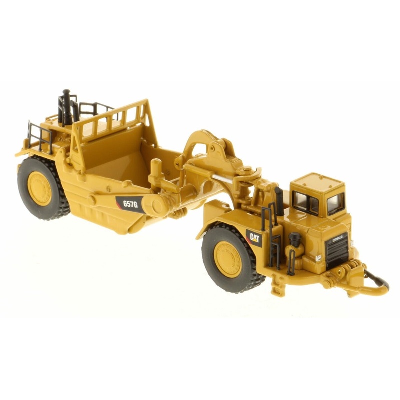 CAT/DM – 1/125 CAT 657G Wheel Tractor Scraper