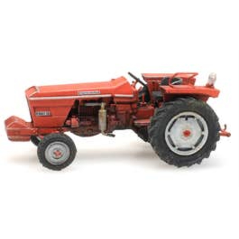 Artitec 387.444  HO Renault 56 tractor