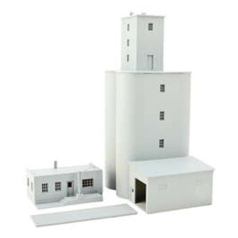 Walthers #933-3860 Prairie Co-Op Elevator– Kit