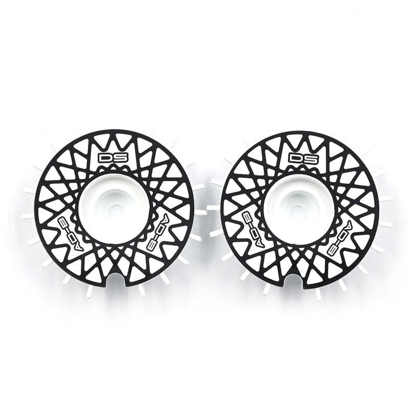 DS Racing – Aero Drift Wheel Cover Flat White/ Black Mesh for 1/10 Scale (2 pcs)