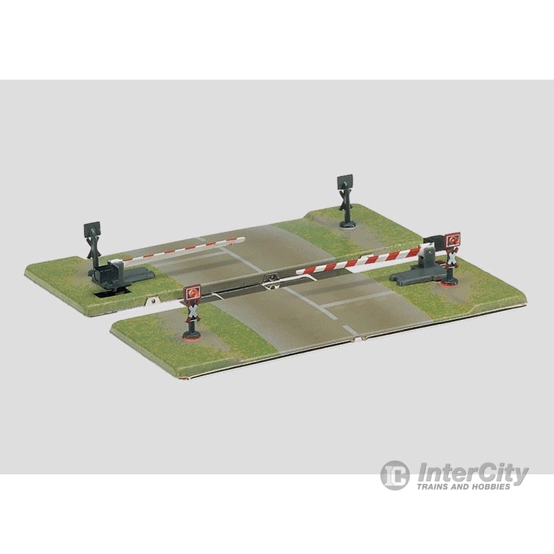Marklin 8992 Railroad Crossing Gates with Half Gates