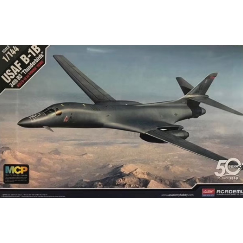 Academy – 1/144 Rockwell B-1B Lancer “Thunderbirds”