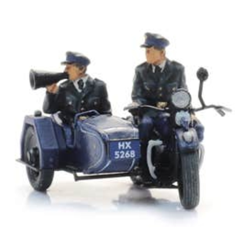 Artitec 387.580  HO Police motorcycle with sidecar + 2 figures