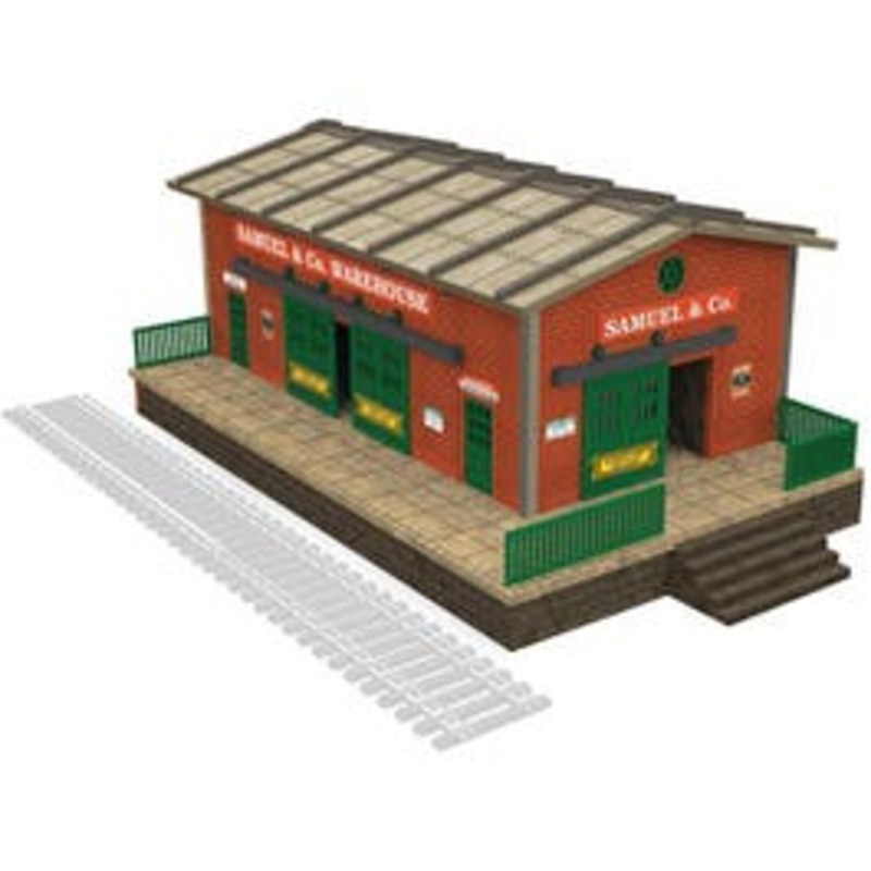 Bachmann #39118 HO Warehouse with Motorized Working Doors – kit