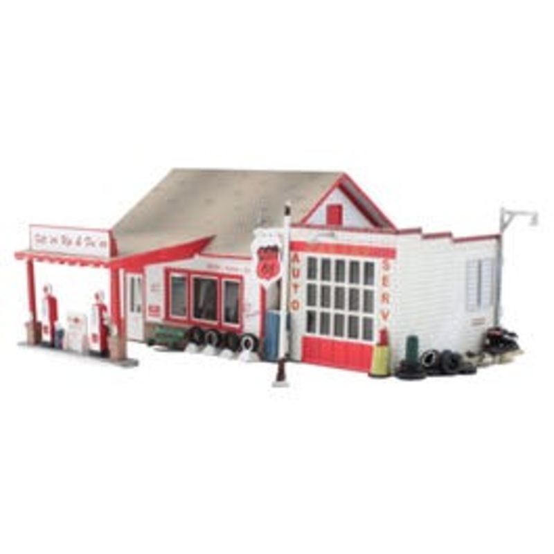 Woodland Scenincs BR5025 HO Fill'er Up & Fix'er (Built-Up)