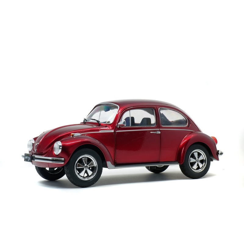 Solido – 1/18 Volkswagen Beetle 1303 Metallic Red 1974