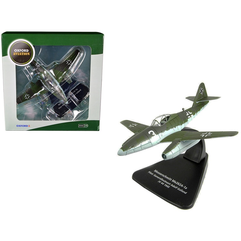 Messerschmitt Me262A-1a Fighter Jet Pilot: Generalleutnant Adolf Galland JV 44 (1945) “Oxford Aviation” Series 1/72 Diecast Model Airplane by Oxford Diecast