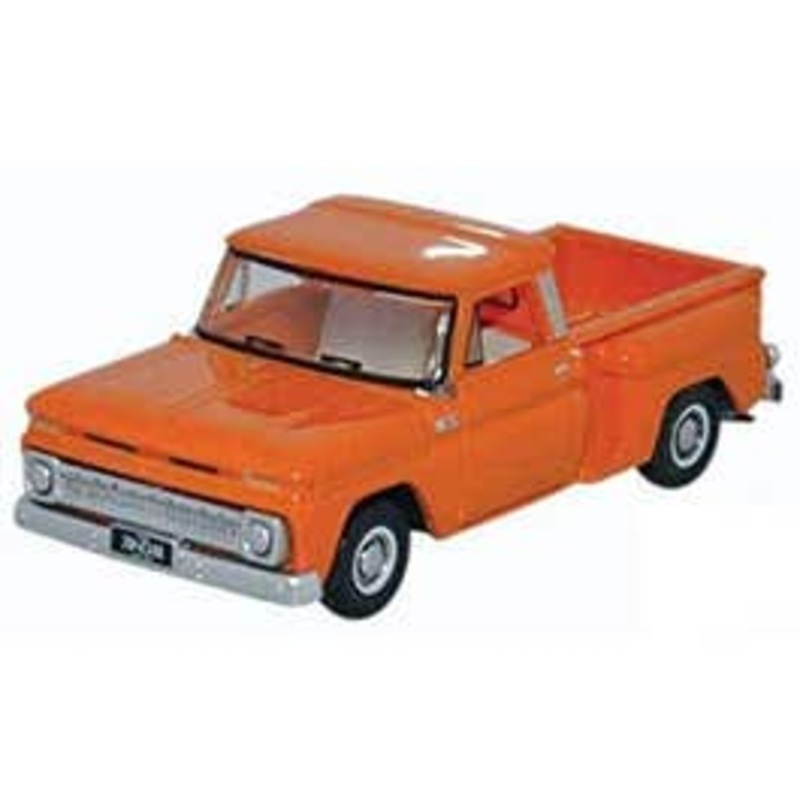 Oxford #87CP65002 Chevrolet Stepside Pick Up 1965 Orange