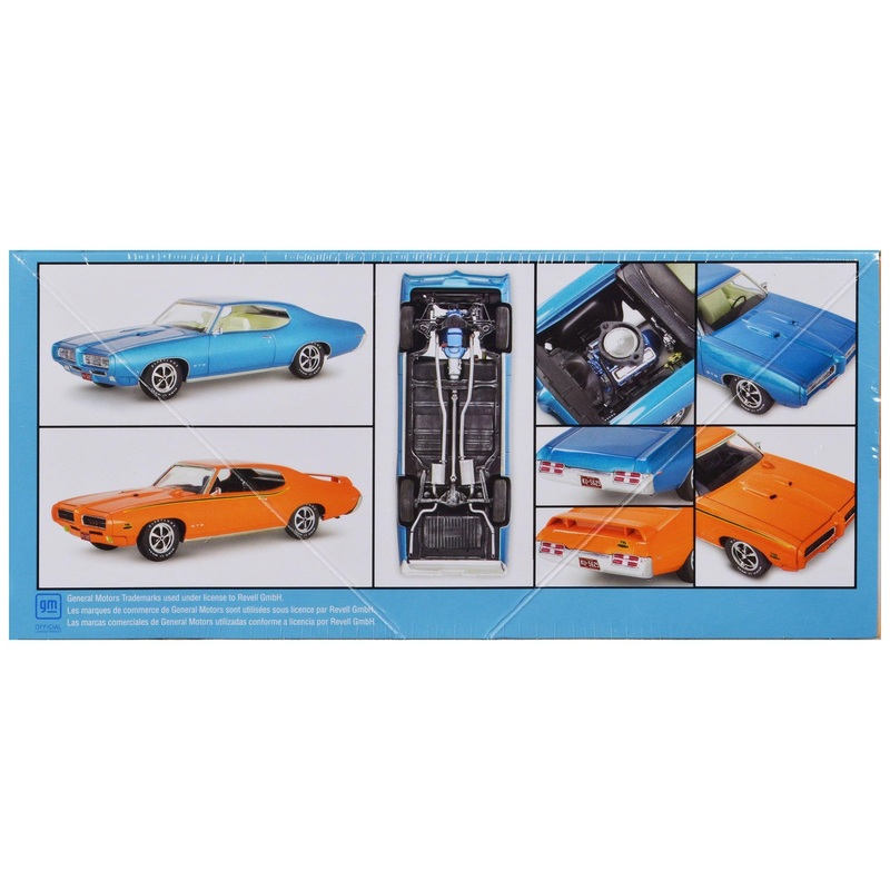 Level 4 Model Kit 1969 Pontiac GTO 2-in-1 Kit 1/24 Scale Model by Revell