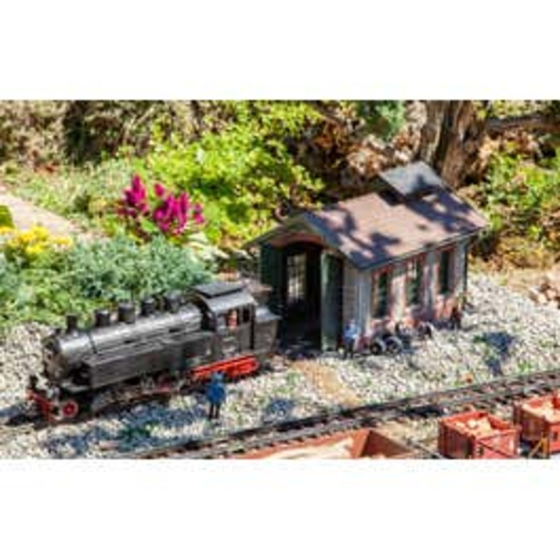Pola 330890  G Secondary line locomotive shed – Kit