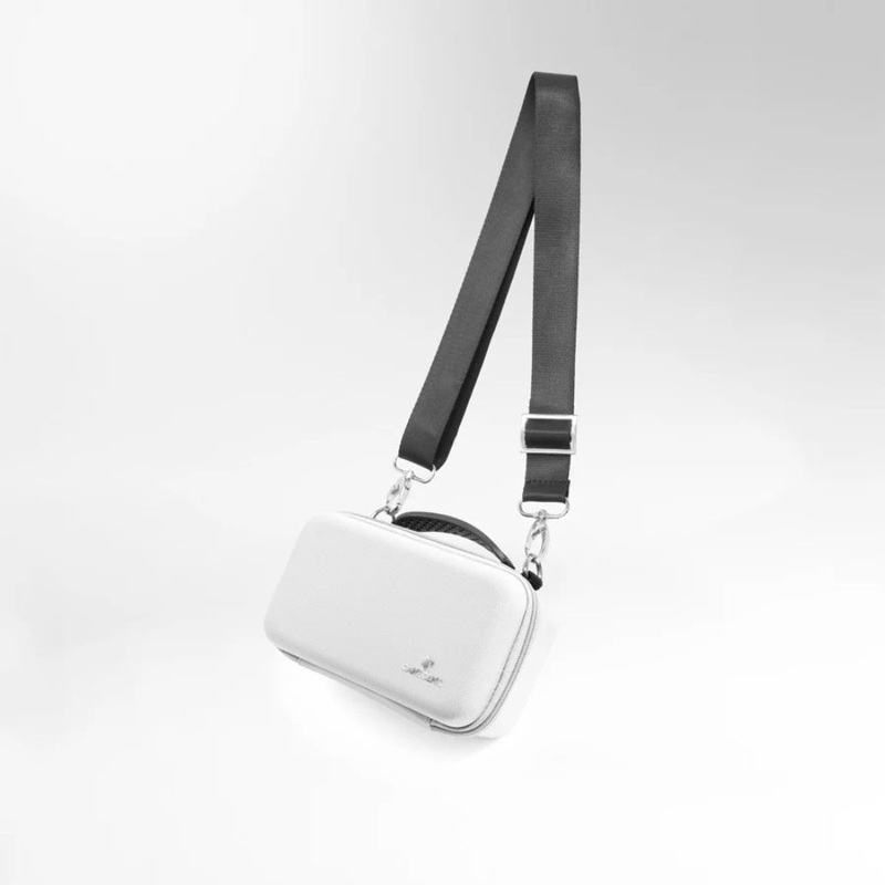 GameGenic – Game Shell 250+ (White)