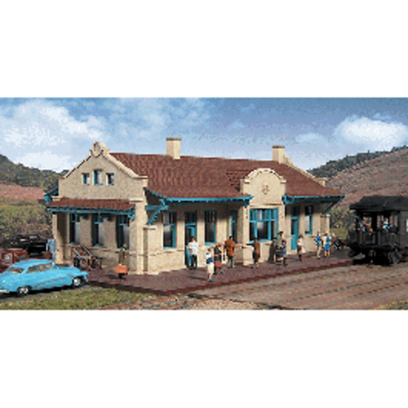 Walthers #933-2920 Mission-Style Depot — Kit