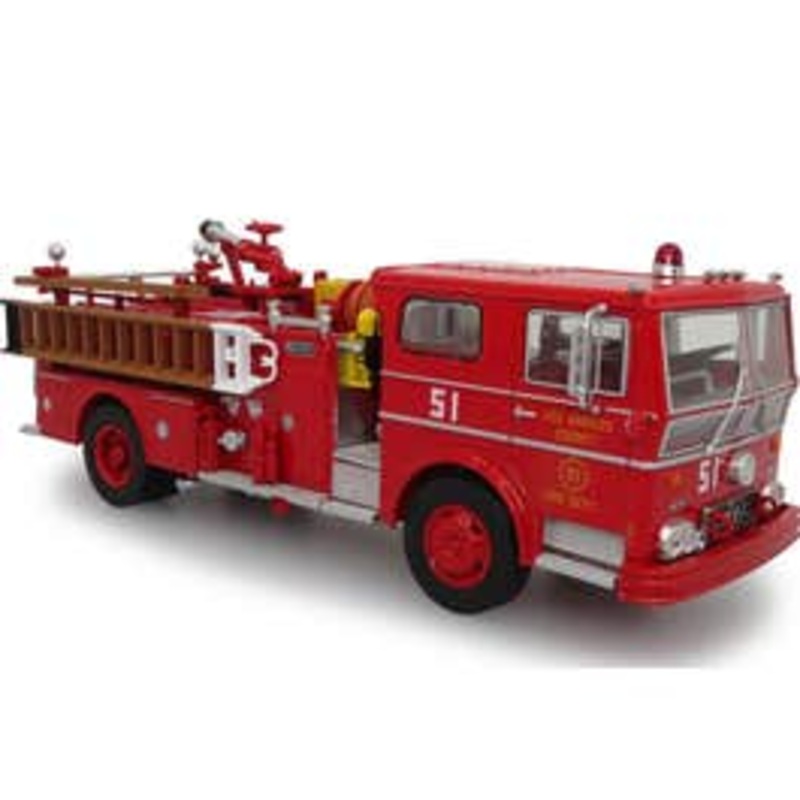 Iconic Replicas 50-0393  O 1973 Ward LaFrance Fire Truck: LACoFD – Engine 51