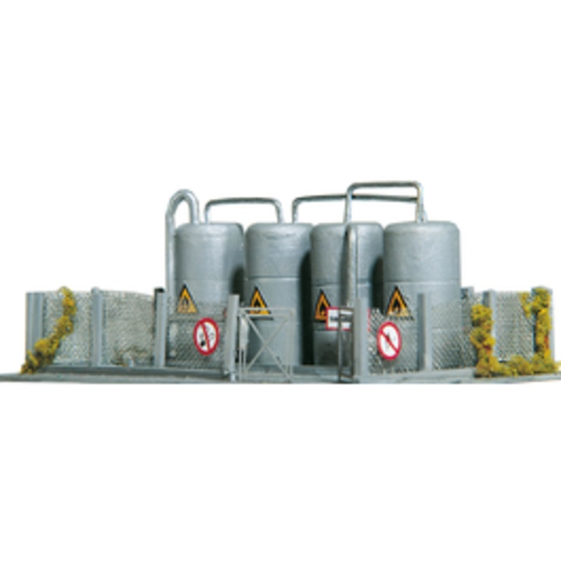 PIKO #60012 Warwick Oil tanks – Kit