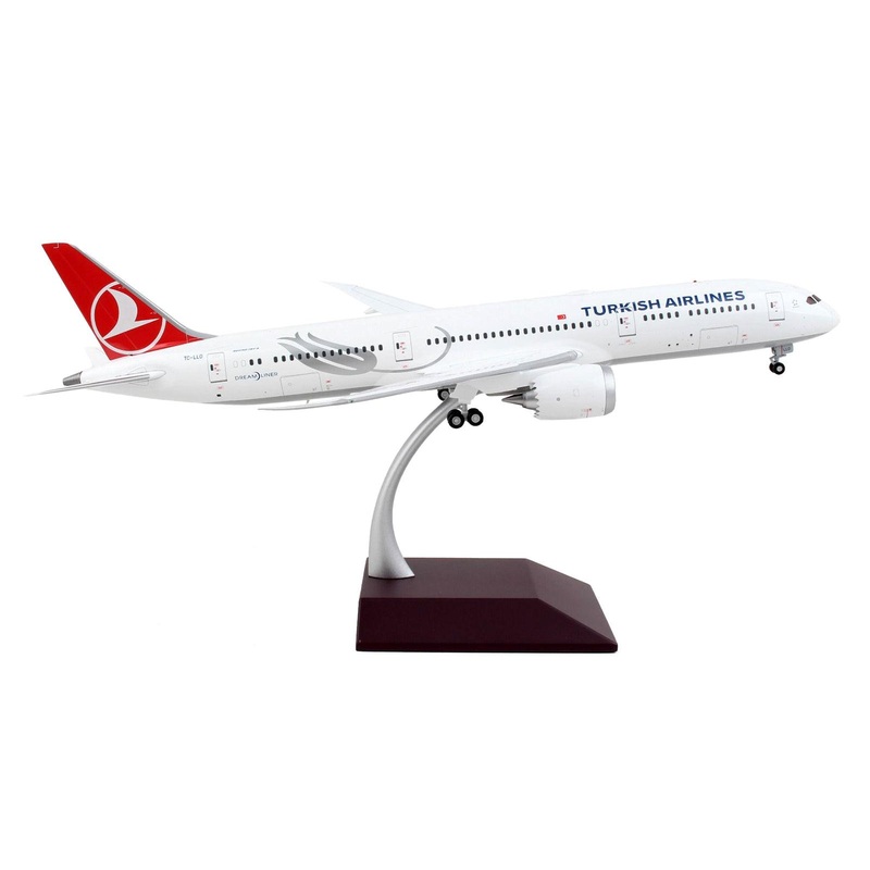 Boeing 787-9 Commercial Aircraft “Turkish Airlines” White with Red Tail “Gemini 200” Series 1/200 Diecast Model Airplane by GeminiJets
