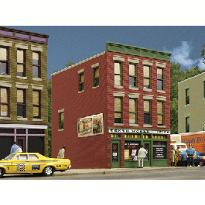 Walthers #931-807 10th World Comics — Built-Up