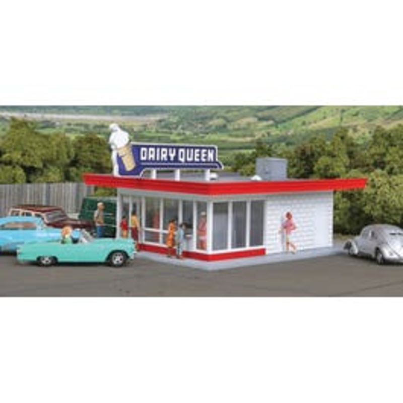 Walthers 933-3484 Vintage Dairy Queen — Kit