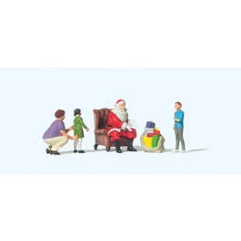 Preiser 10763  HO Santa with Mother and Kids