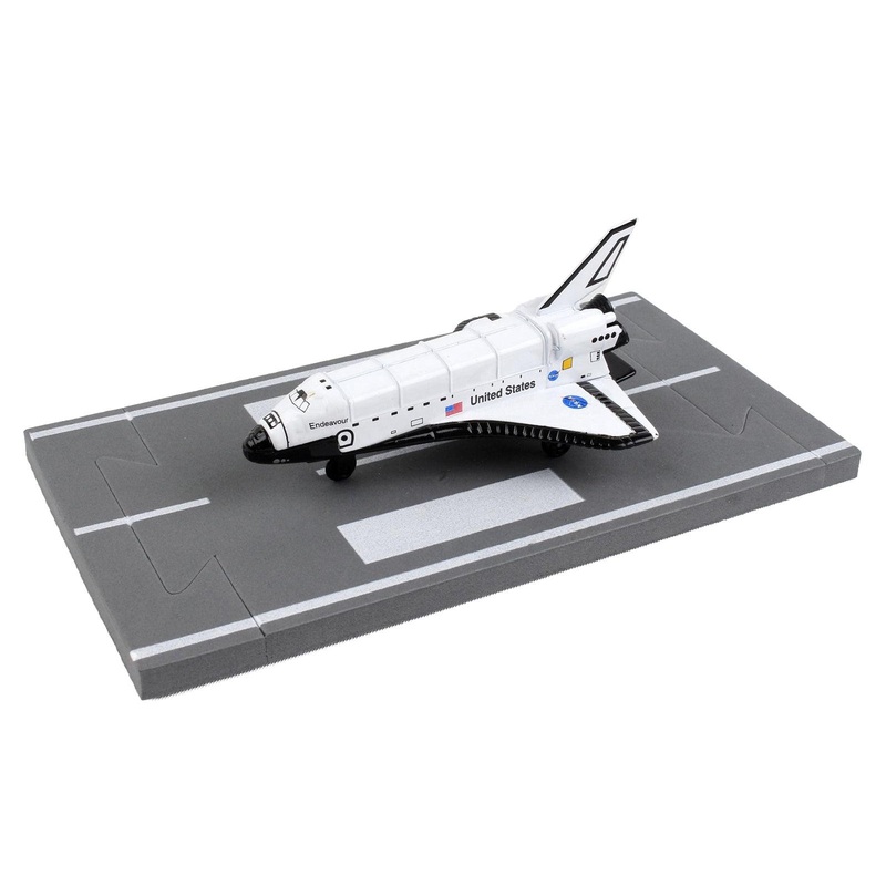 NASA “Endeavour” Space Shuttle White “United States” with Runway Section Diecast Model Airplane by Runway24
