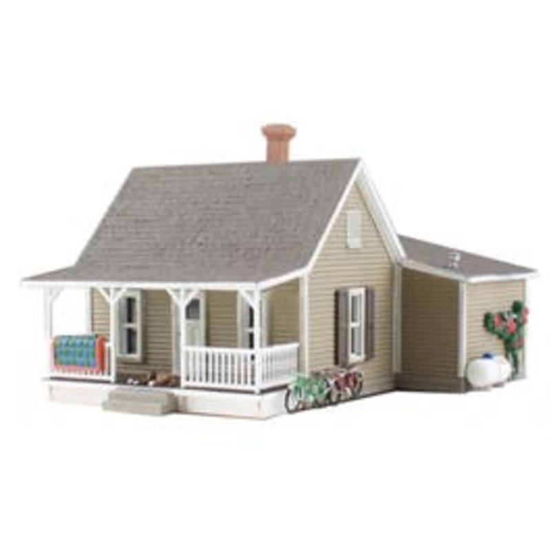 Woodland Scenics BR5027 HO Granny's House (Built-Up)