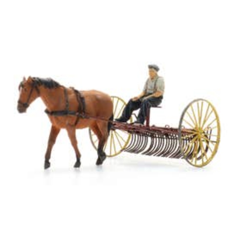 Artitec 387.609  HO Hay rake with horse + figure