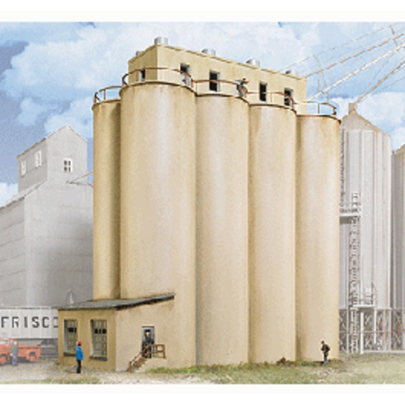 Walthers #933-2942 Modern Grain Head House With Silos — Kit