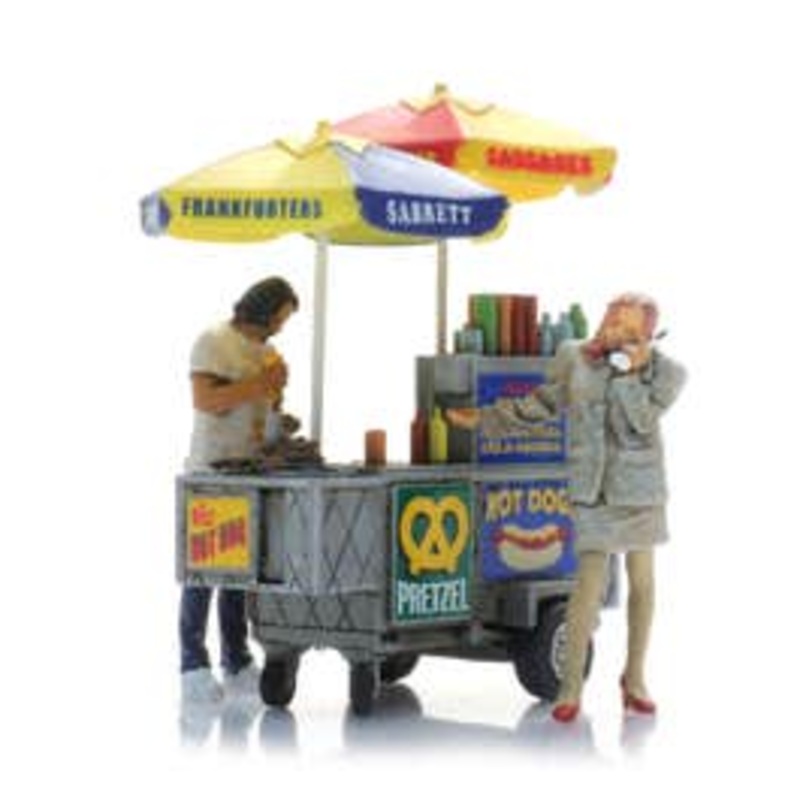 Artitec 387.625  HO Hot Dog Cart + 2 Figures