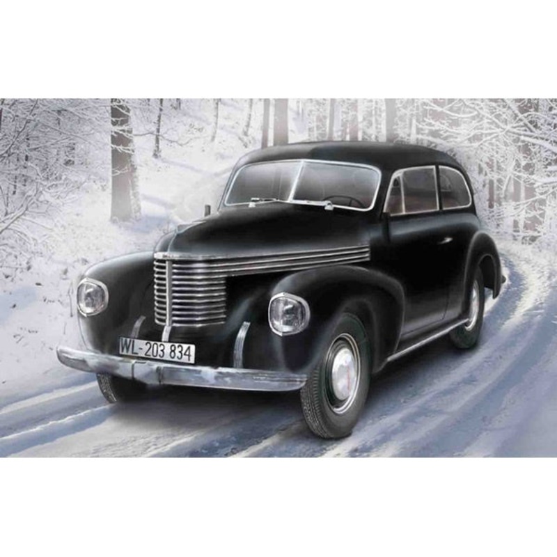 ICM – 1/35 Kapitan 2-Door Saloon German Staff Car