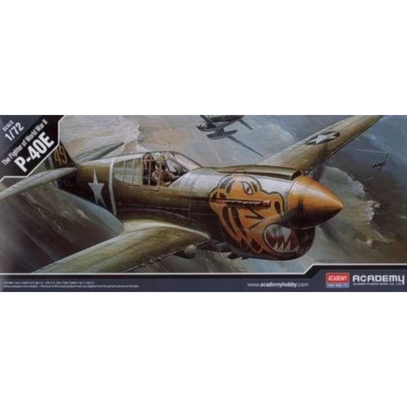 Academy – 1/72 P-40E Warhawk