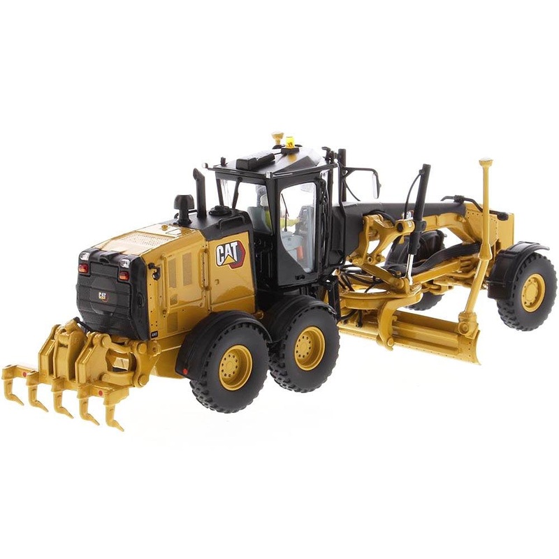 CAT Caterpillar 150 Motor Grader with Operator “High Line Series” 1/50 Diecast Model by Diecast Masters