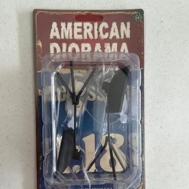 Photographer Lighting Kit (Set of 2 lights) (1/18 scale, Black)