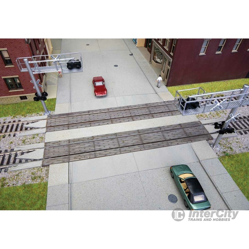 Walthers 83113 Modern Wood Crossing w/Rerailer Ends — Kit