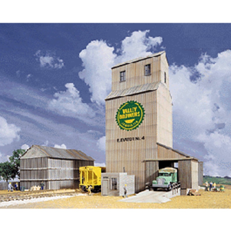 Walthers #933-3096 Valley Growers Association Steel Grain Elevator — Kit