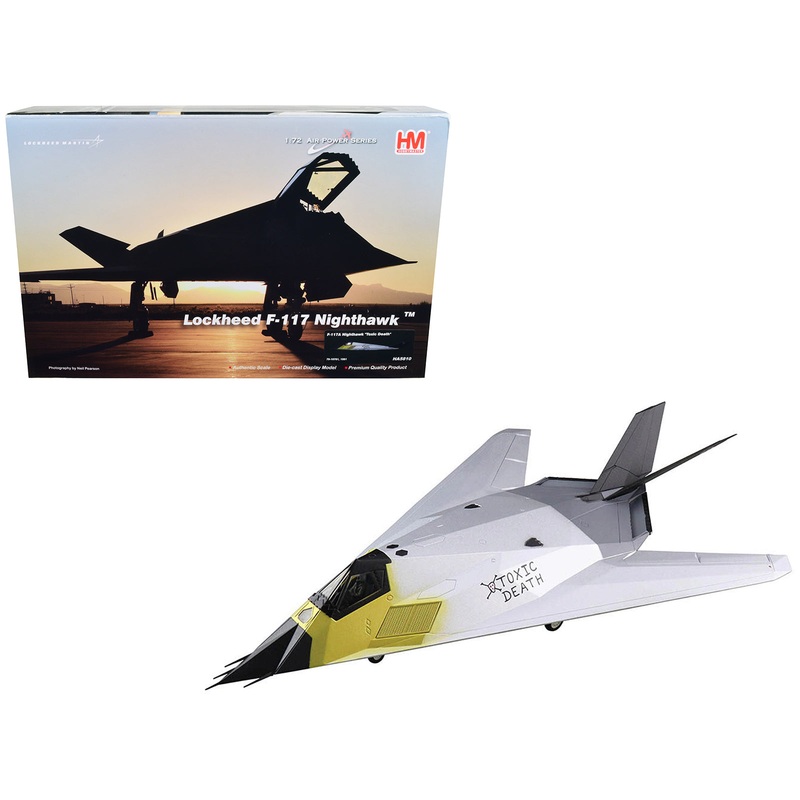 Lockheed F-117A Nighthawk Stealth Aircraft “Toxic Death” (1991) “Air Power Series” 1/72 Diecast Model by Hobby Master